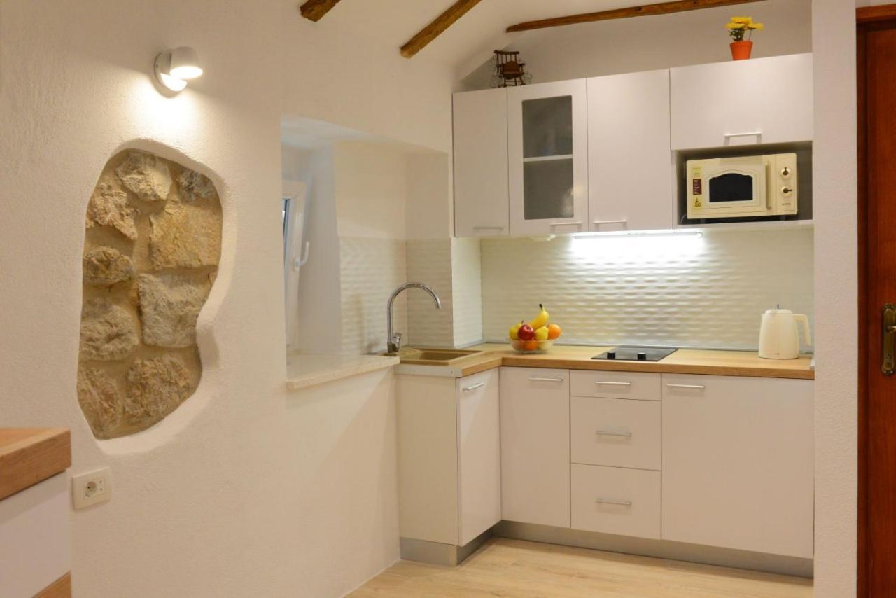 Veli Varos Old Town Deluxe Apartment City Centre * Split